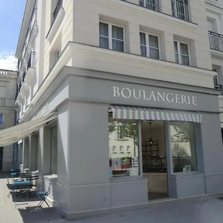 Le Regence, Terrasse,